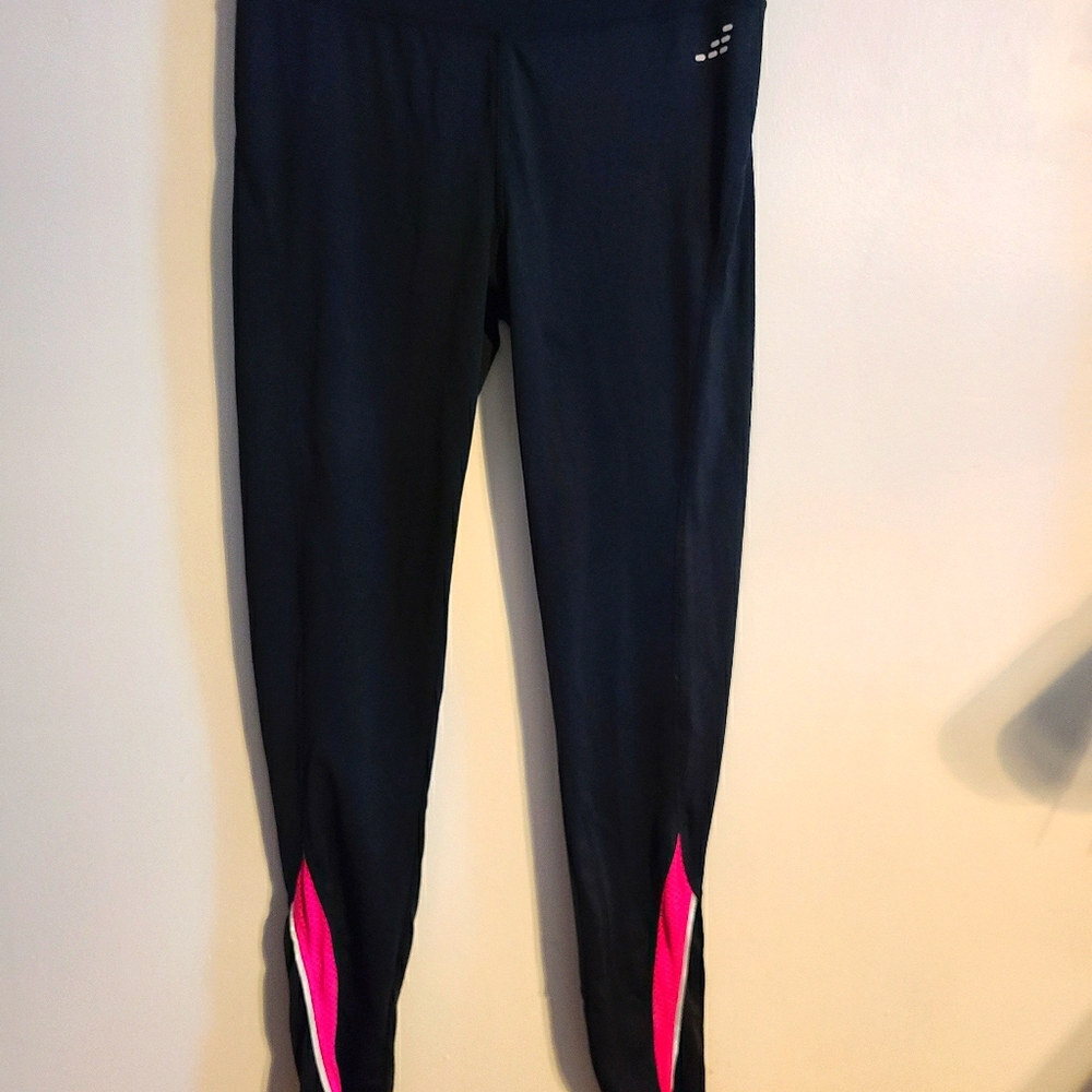 Black leggings